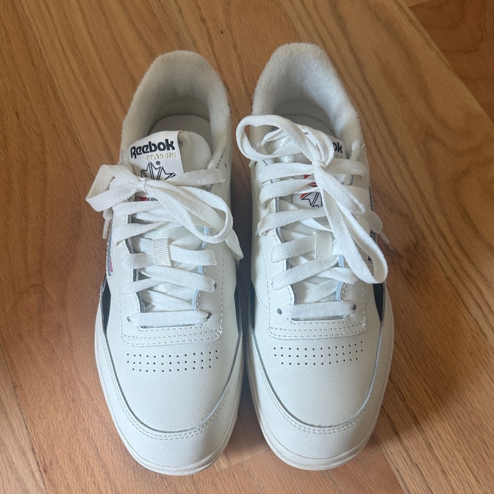 NWOT Reebok Women's White and Black Sneakers